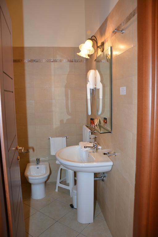 Pinus Rooms Benevento Exterior foto