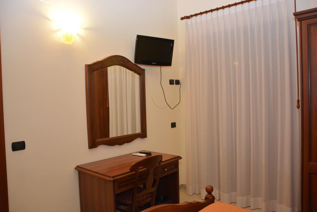 Pinus Rooms Benevento Exterior foto